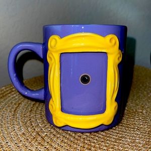 Friends TV Series Peephole Frame Mug Best Friend Gift **BRAND NEW in the BOX**